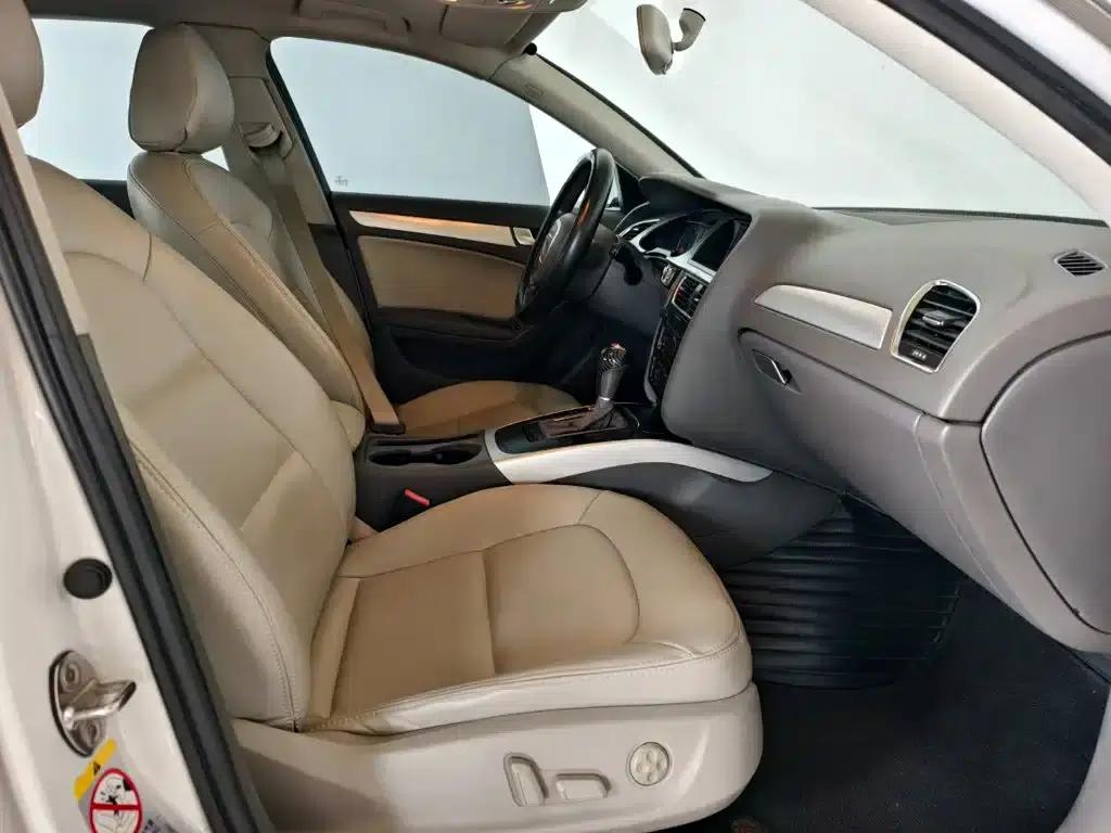 Audi A4L 2010 2.0 TFSI Standard Edition — миниатюра 8
