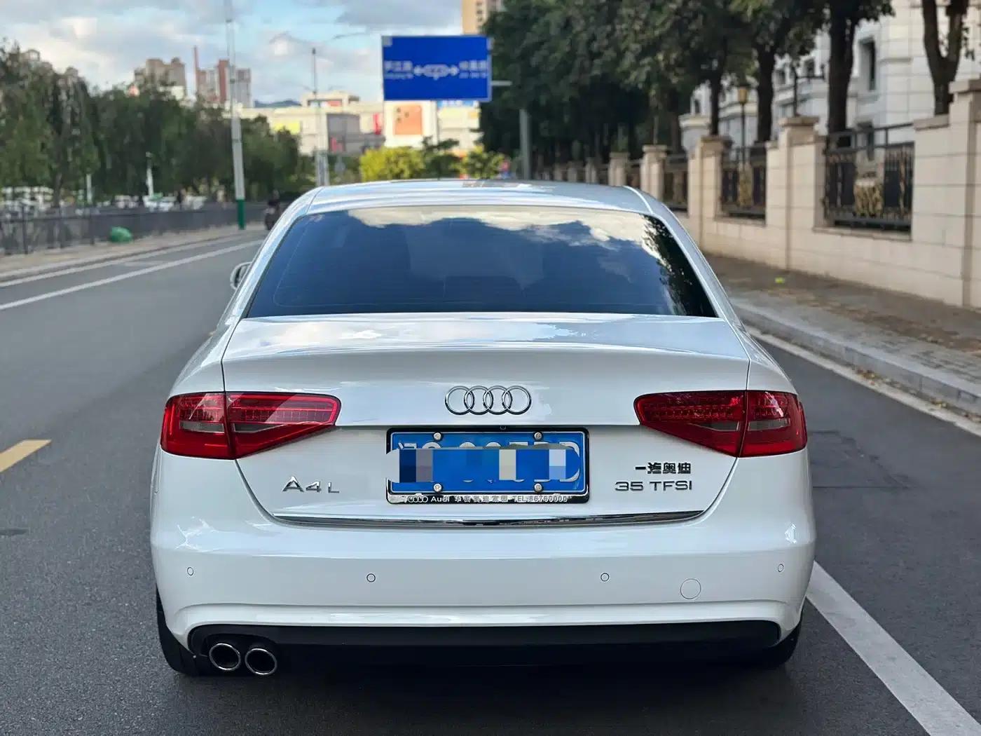 Audi A4L 2016 35 TFSI Classic Edition Automatic Standard Model — миниатюра 8