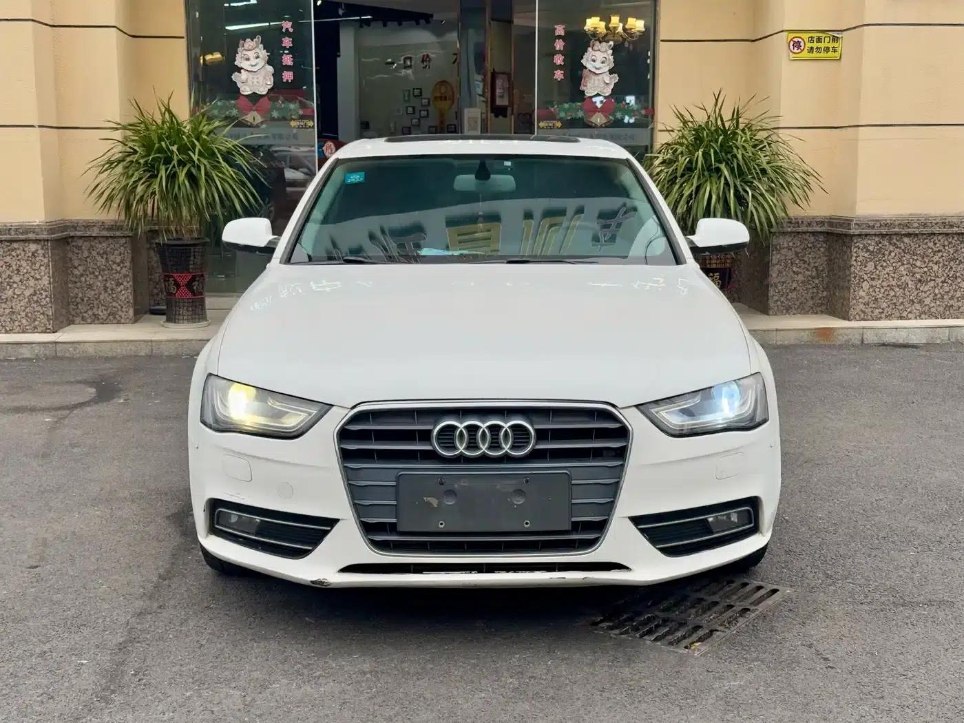Audi A4L 2016 30 TFSI Classic Edition Automatic Comfort Model — миниатюра 2