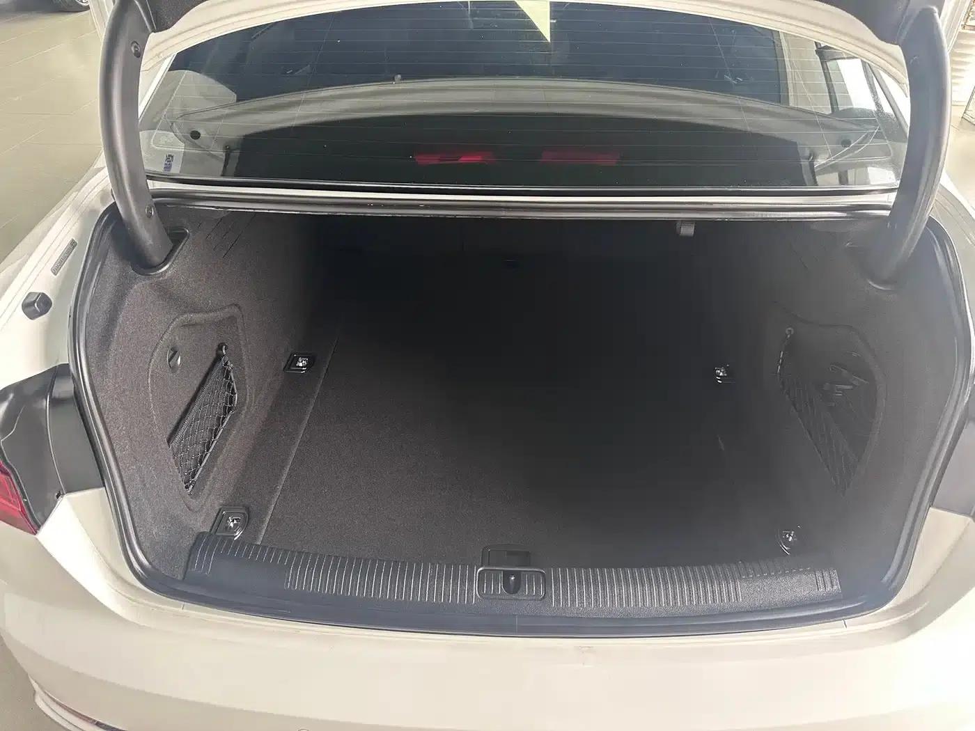 Audi A4L 2019 40 TFSI Fashion Edition (China VI Emission Standard) — миниатюра 15
