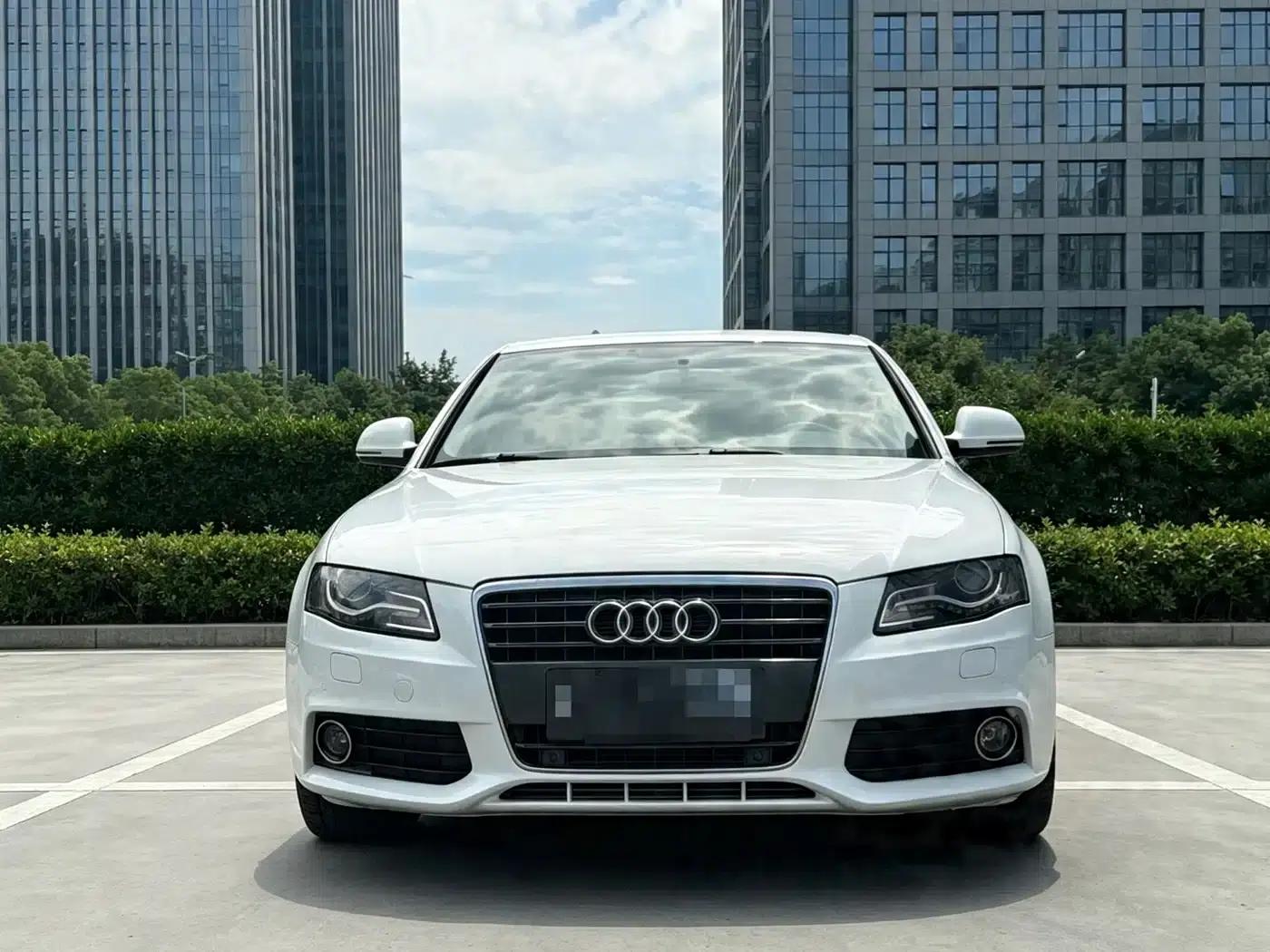 Audi A4L 2012 1.8 TFSI Automatic Comfort — миниатюра 2