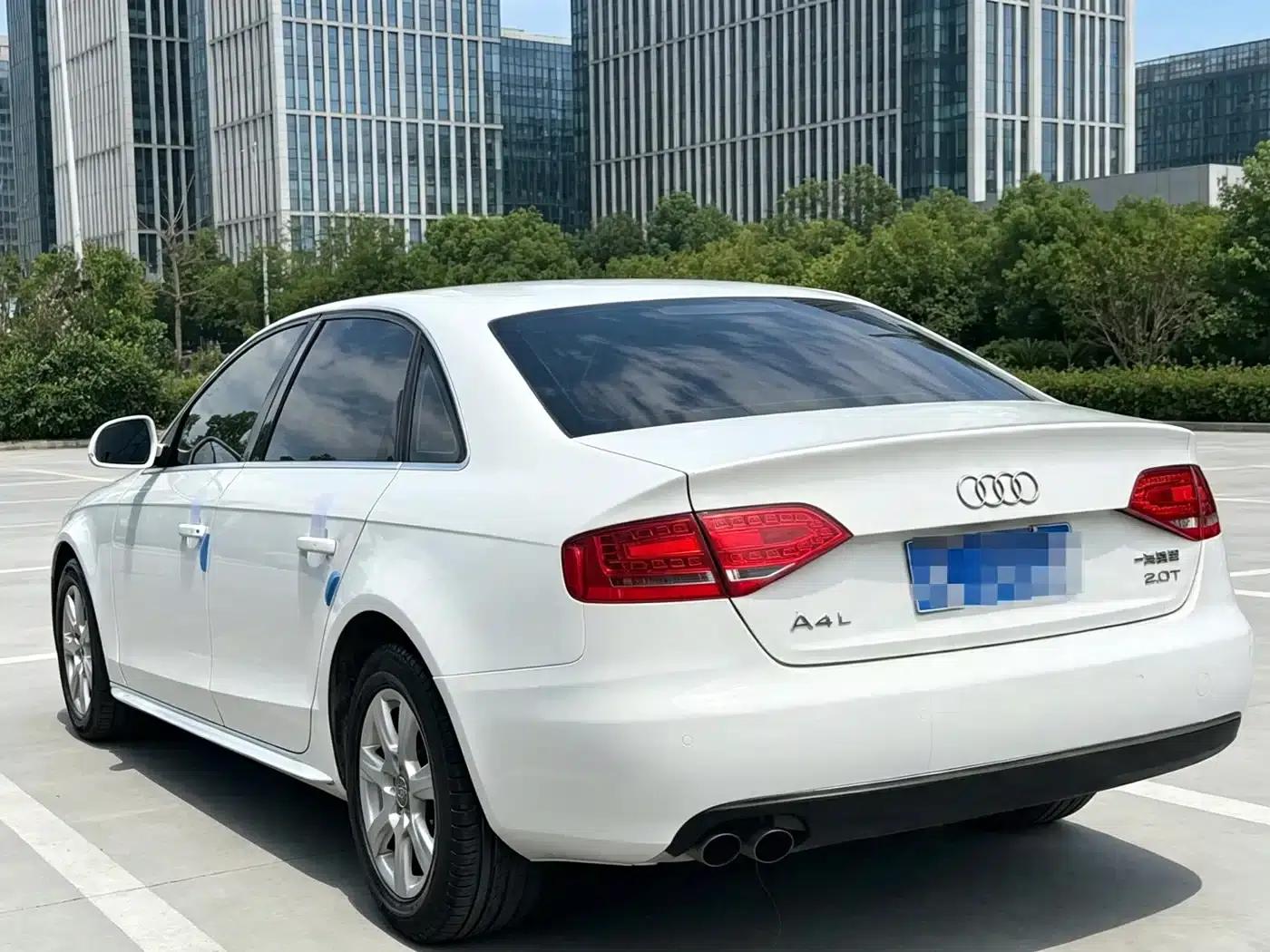 Audi A4L 2012 1.8 TFSI Automatic Comfort — миниатюра 9
