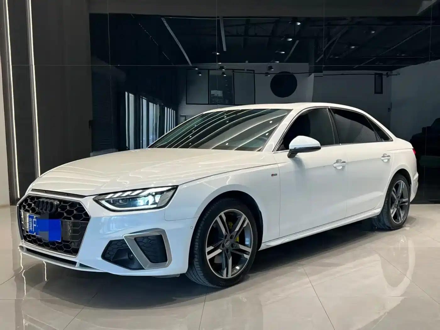 Audi A4L 2020 40 TFSI Fashion Dynamic Edition — миниатюра 1