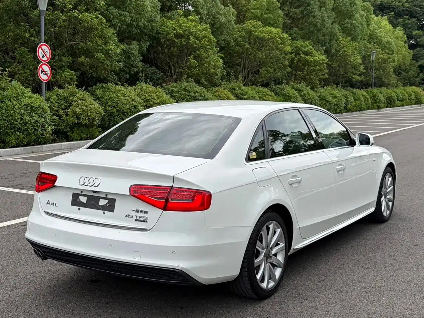 Audi A4L 2016 45 TFSI Classic Edition quattro Sport — миниатюра 11