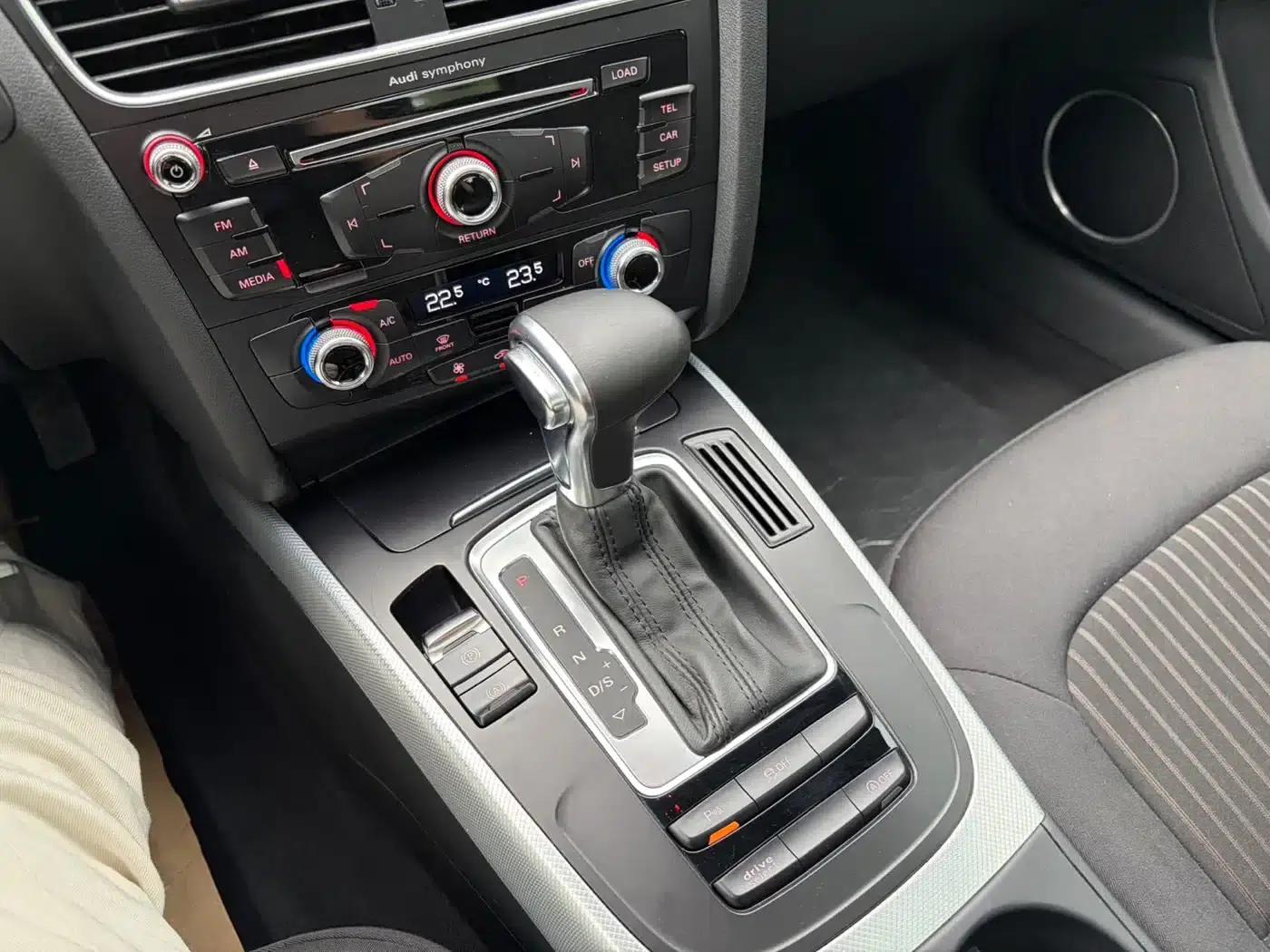 Audi A4L 2016 45 TFSI Classic Edition quattro Sport — миниатюра 14