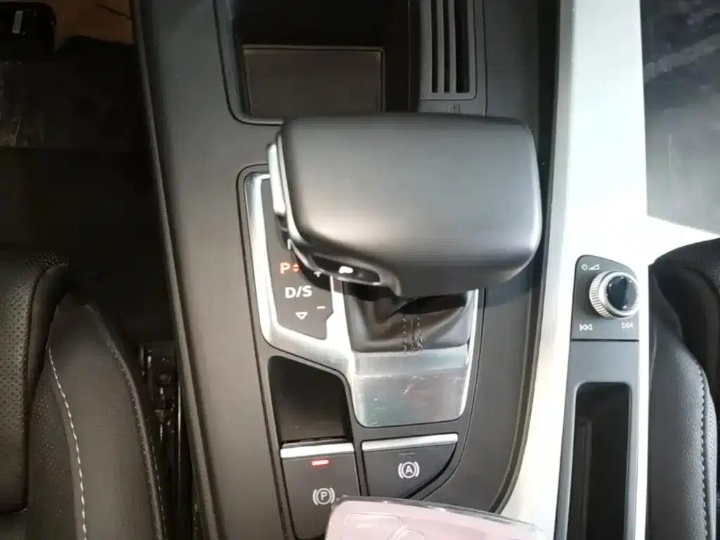 Audi A4L 2020 40 TFSI Fashion Dynamic Edition — миниатюра 14