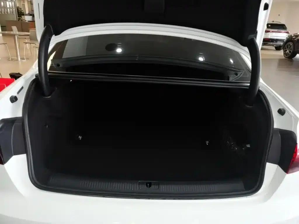 Audi A4L 2020 40 TFSI Fashion Dynamic Edition — миниатюра 19