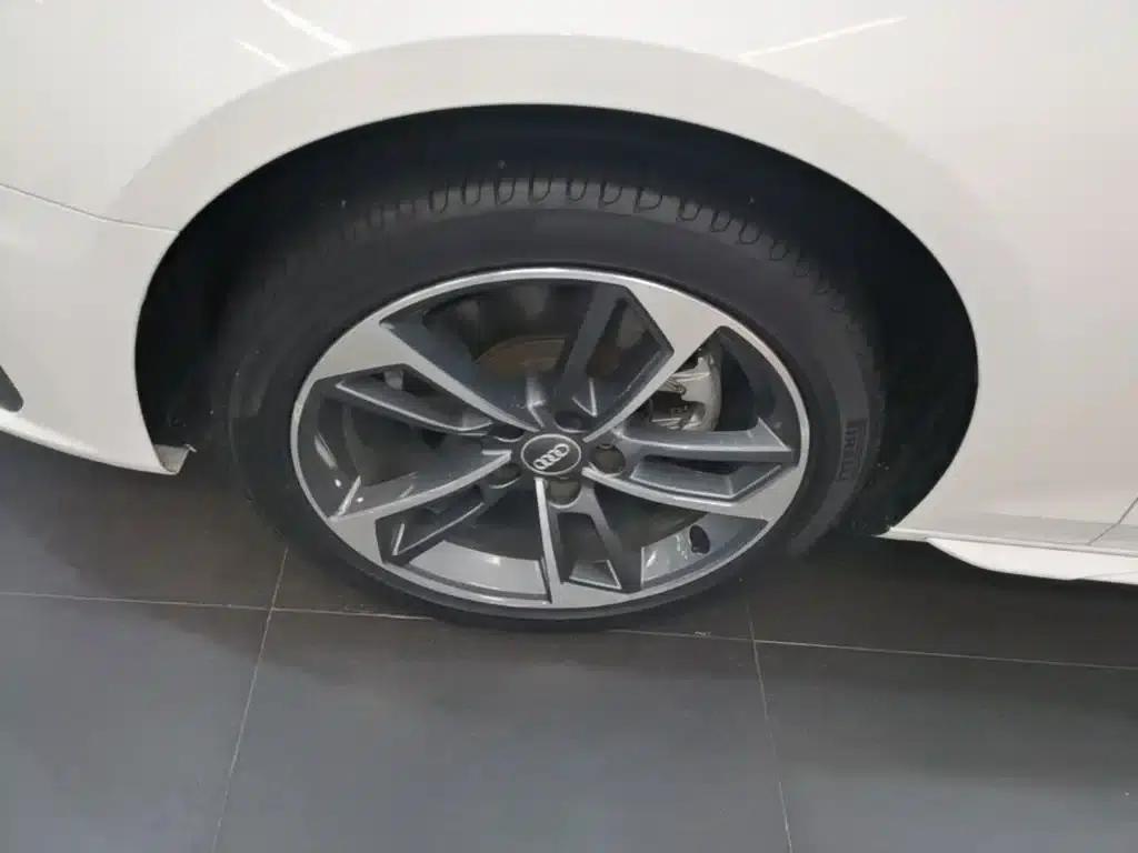Audi A4L 2020 40 TFSI Fashion Dynamic Edition — миниатюра 23