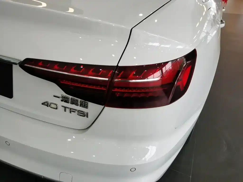 Audi A4L 2020 40 TFSI Fashion Dynamic Edition — миниатюра 8