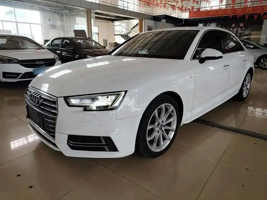 Audi A4L 2018 30th Anniversary Edition 40 TFSI Fashion Model — миниатюра 1