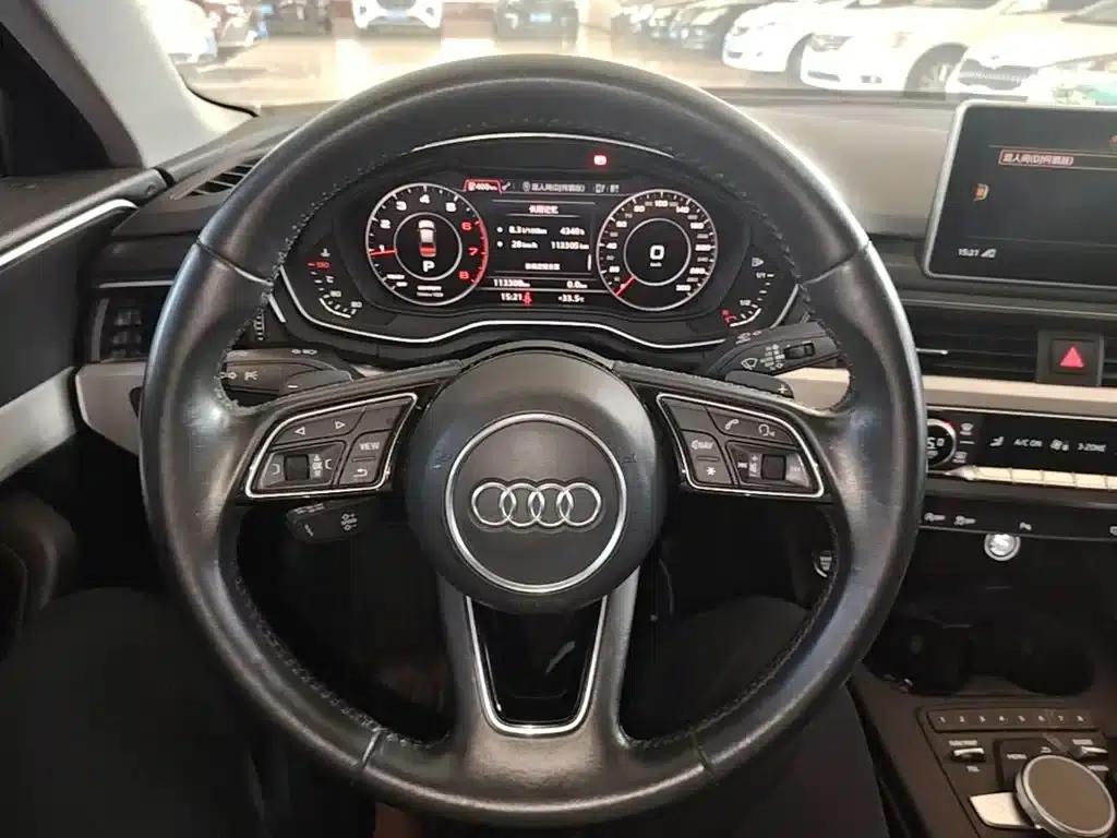 Audi A4L 2018 30th Anniversary Edition 40 TFSI Fashion Model — миниатюра 11