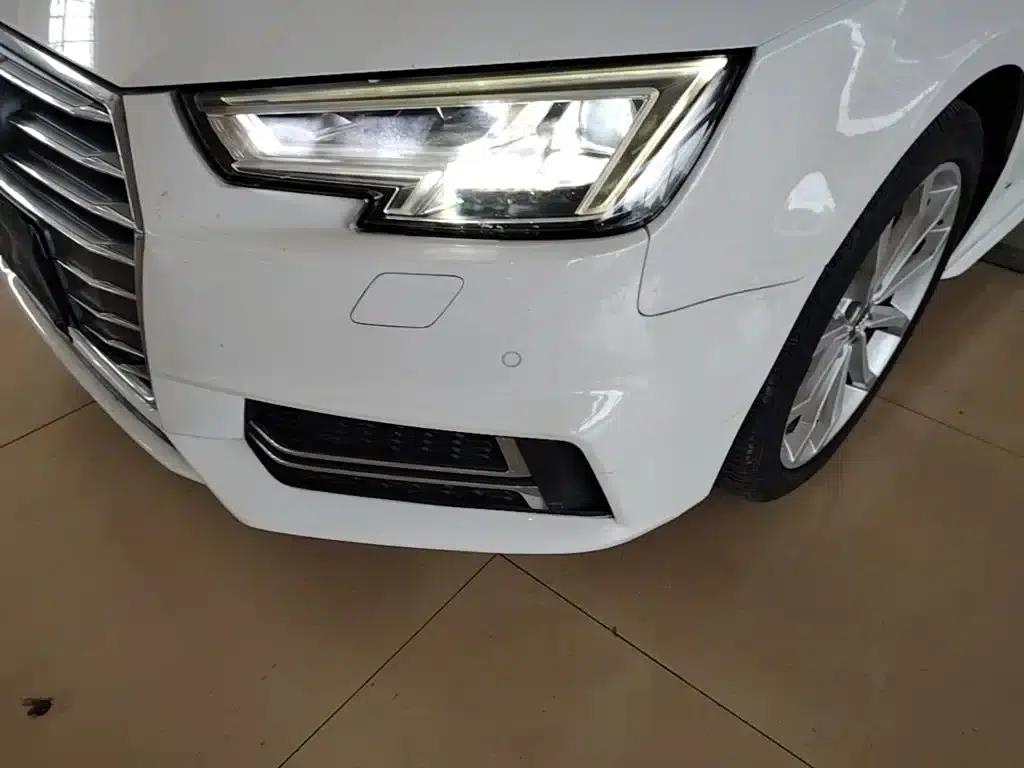 Audi A4L 2018 30th Anniversary Edition 40 TFSI Fashion Model — миниатюра 24