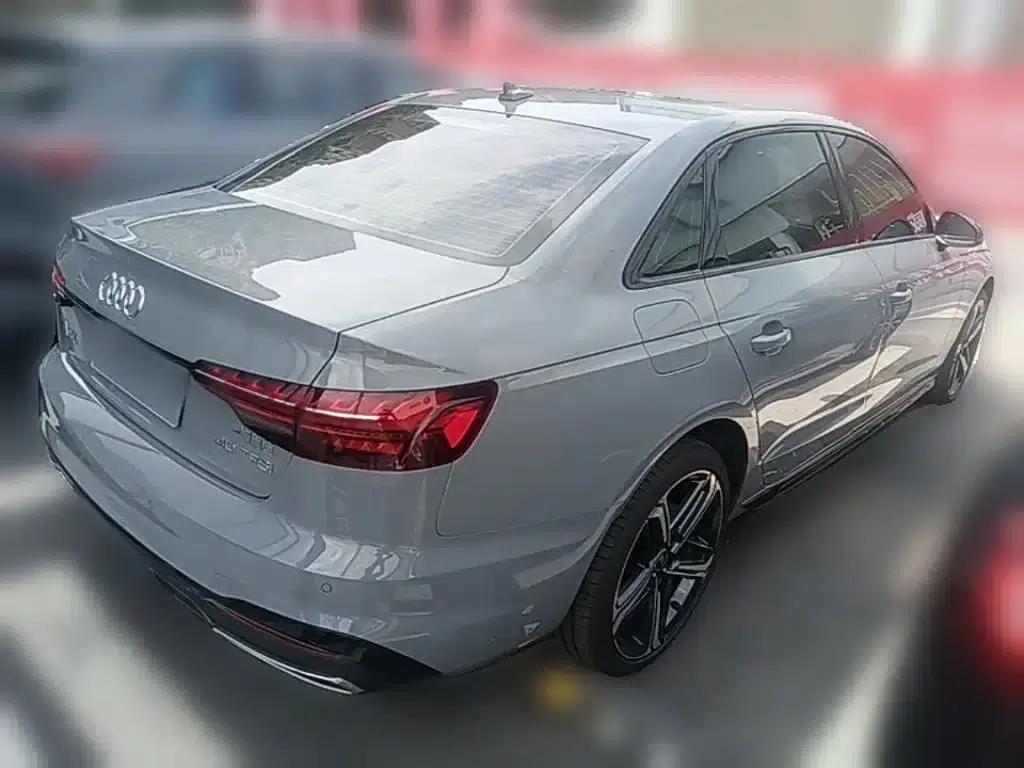 Audi A4L 2025 2 Million Unit Enjoyment Edition 40 TFSI Luxury Dynamic Model — миниатюра 12