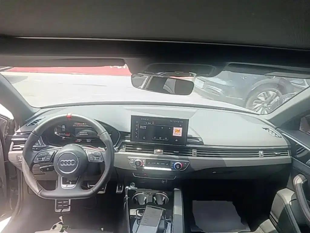 Audi A4L 2025 2 Million Unit Enjoyment Edition 40 TFSI Luxury Dynamic Model — миниатюра 16