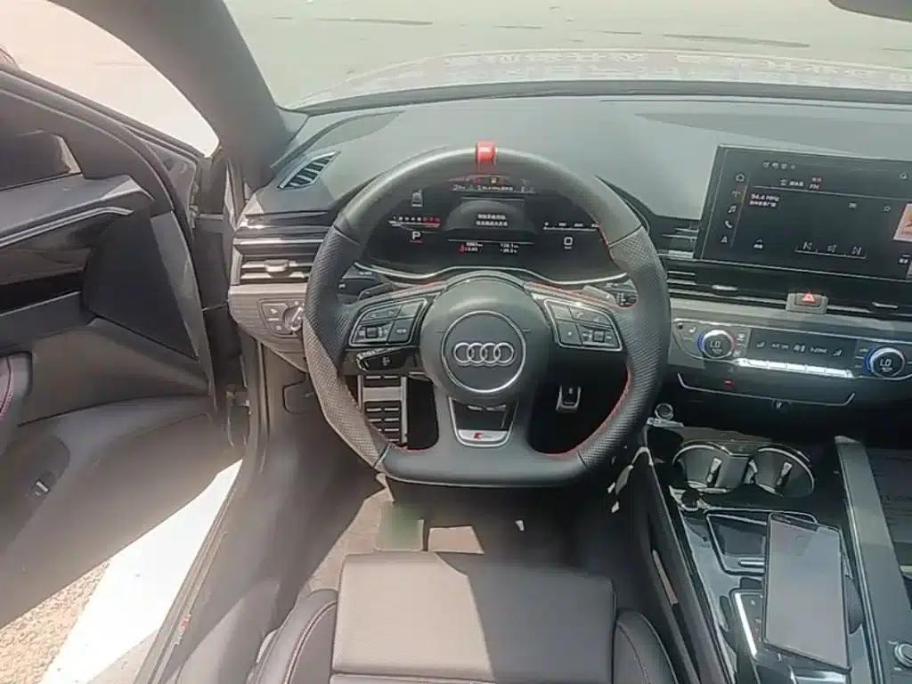 Audi A4L 2025 2 Million Unit Enjoyment Edition 40 TFSI Luxury Dynamic Model — миниатюра 17