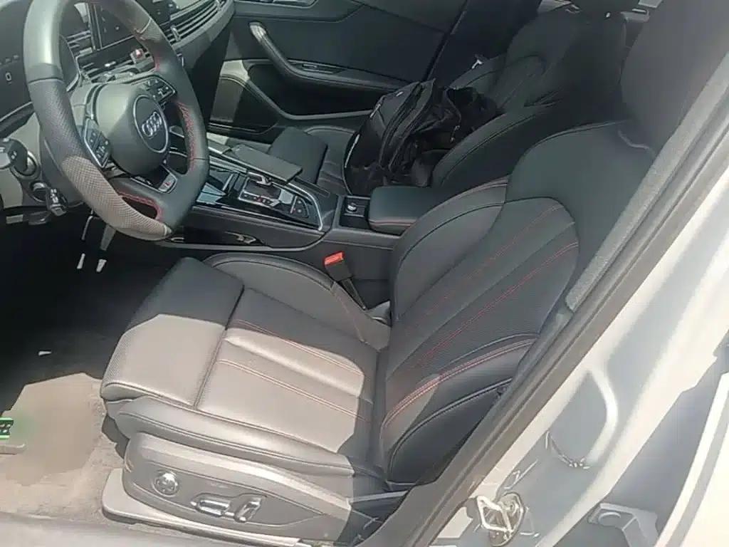 Audi A4L 2025 2 Million Unit Enjoyment Edition 40 TFSI Luxury Dynamic Model — миниатюра 22