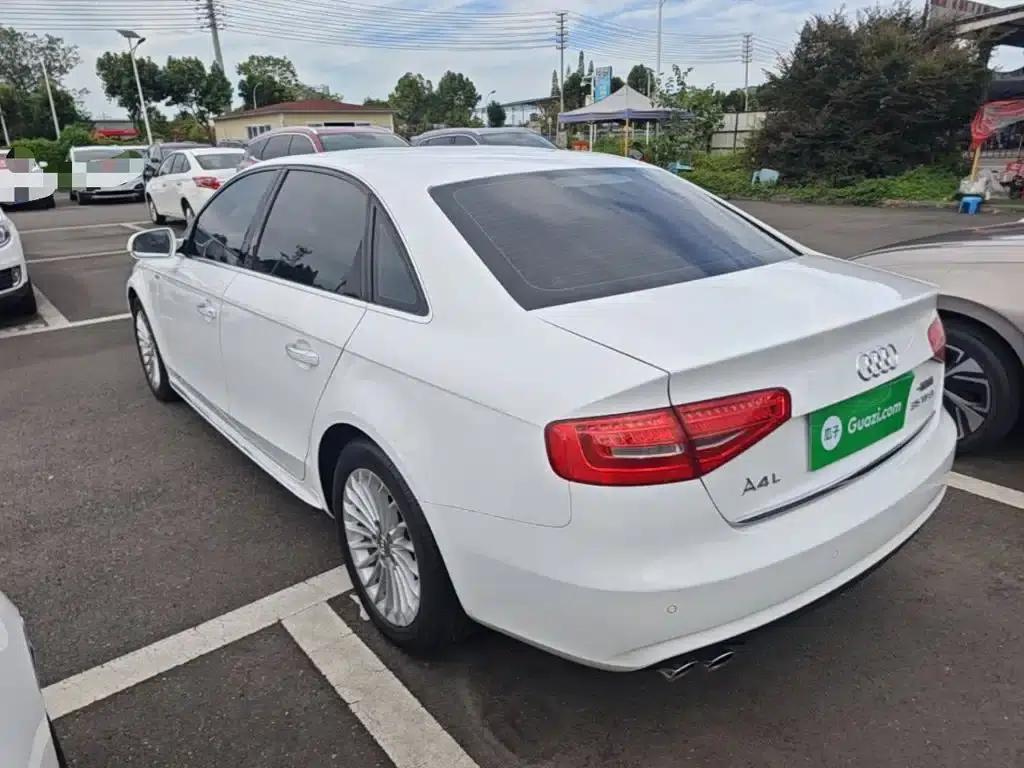 Audi A4L 2016 35 TFSI Automatic Comfort — миниатюра 5