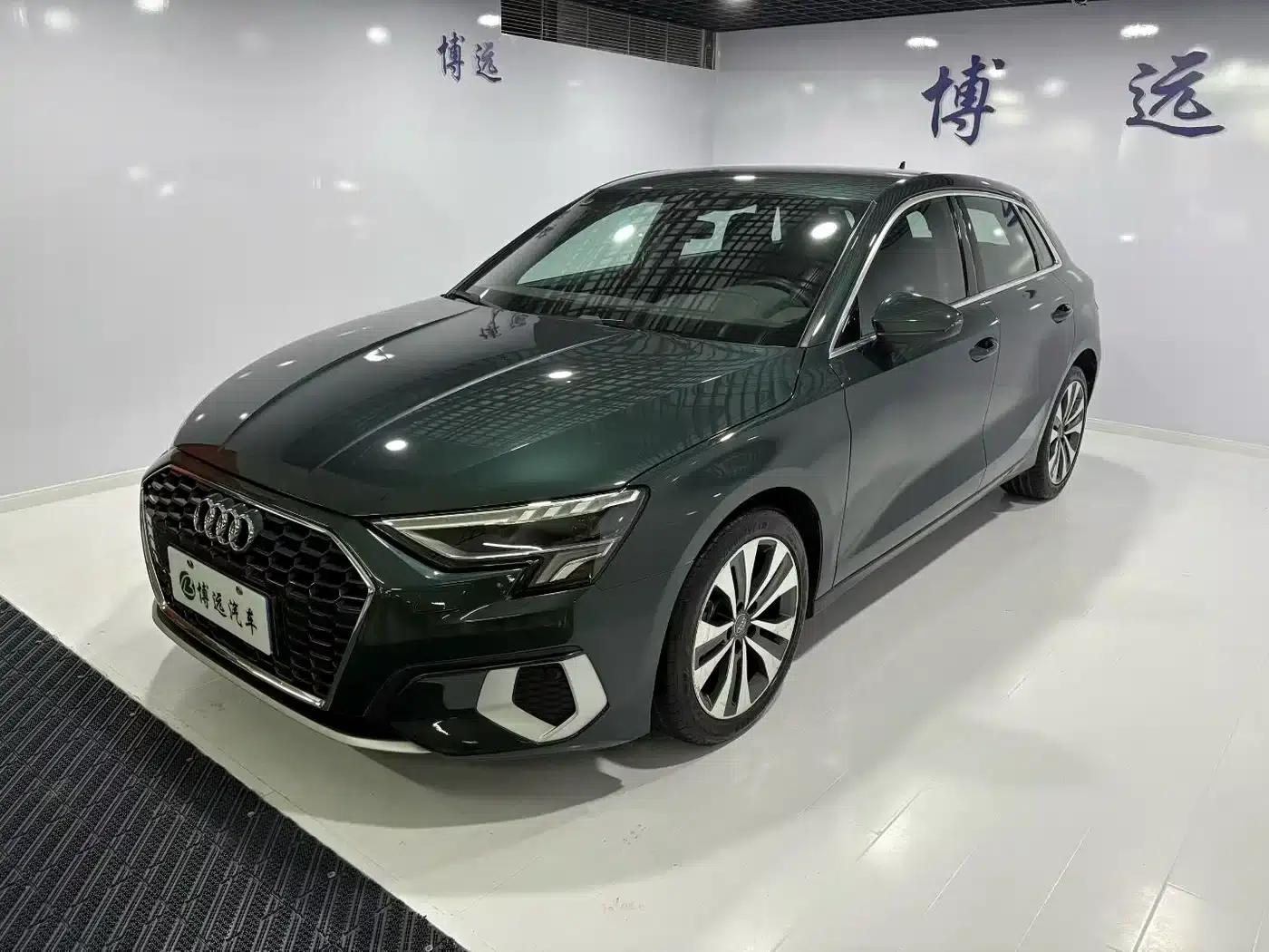 Audi A3 2022 Sportback 35 TFSI Fashionable Elegant Model — миниатюра 3