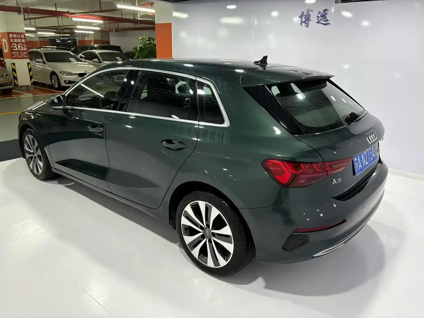 Audi A3 2022 Sportback 35 TFSI Fashionable Elegant Model — миниатюра 4