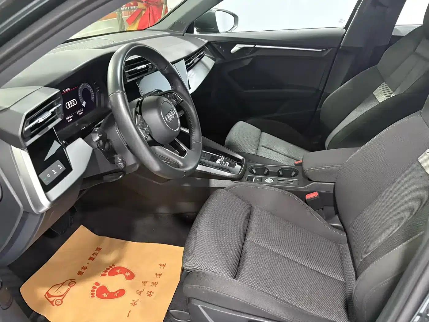 Audi A3 2022 Sportback 35 TFSI Fashionable Elegant Model — миниатюра 6