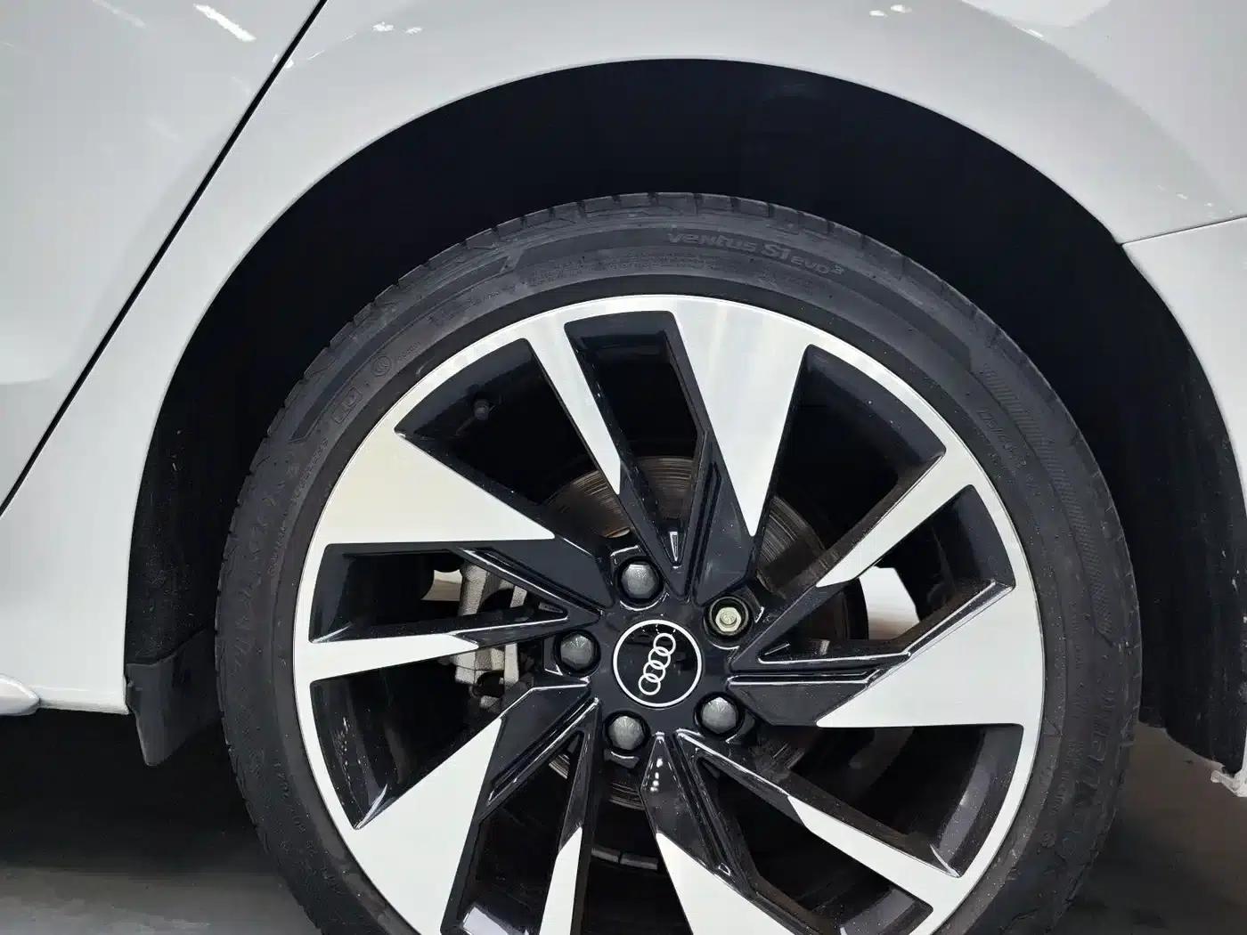 Audi A3 2023 Facelift A3L Limousine 35 TFSI Sporty Edition — миниатюра 15