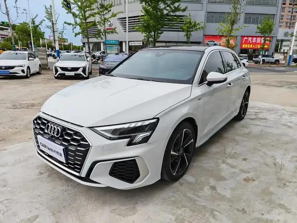 Audi A3 2022 Sportback 35 TFSI Fashion Sport — миниатюра 2