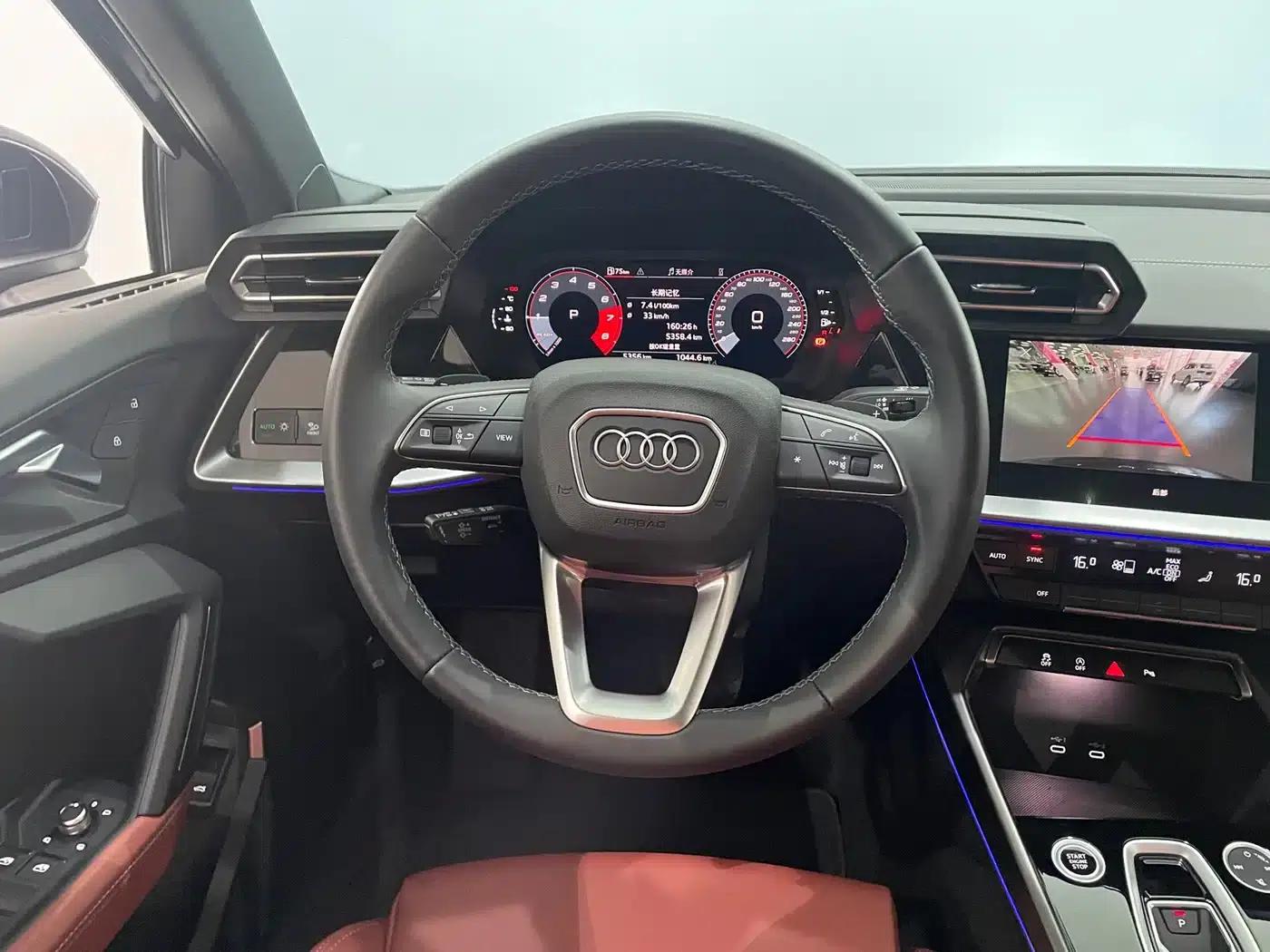 Audi A3 2025 A3L Limousine 35TFSI Flying Spur Premium Edition — миниатюра 16