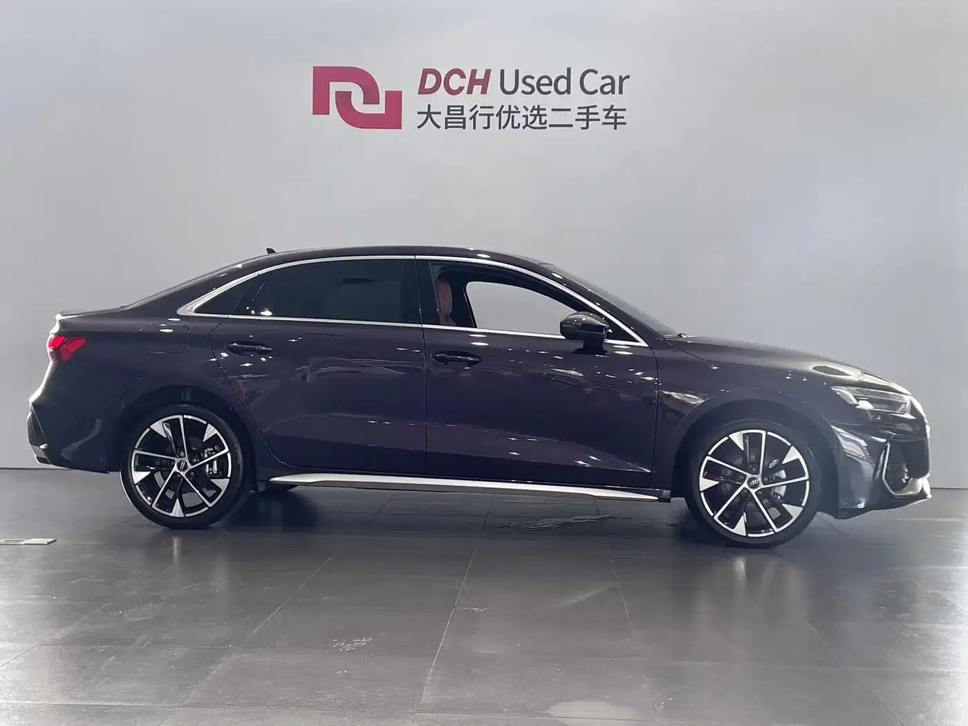 Audi A3 2025 A3L Limousine 35TFSI Flying Spur Premium Edition — миниатюра 3