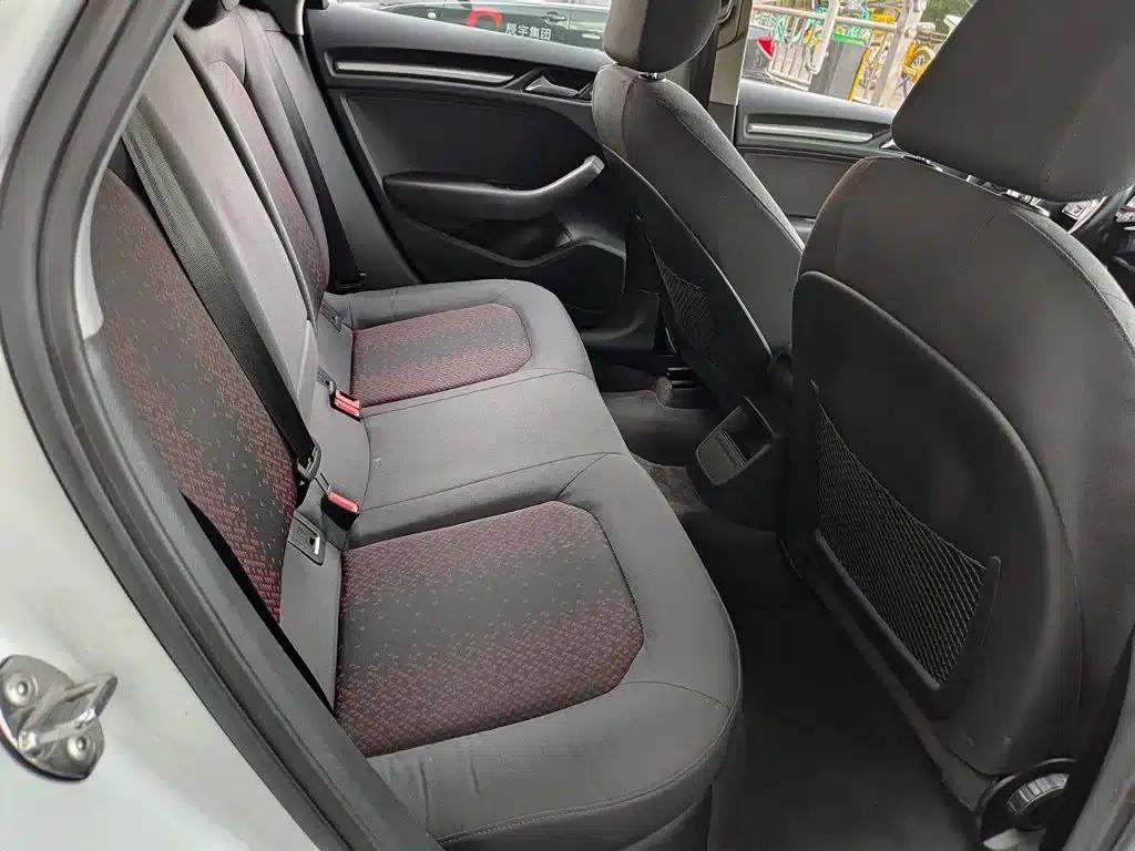 Audi A3 2018 30th Anniversary Edition Limousine 35 TFSI Progressive — миниатюра 11