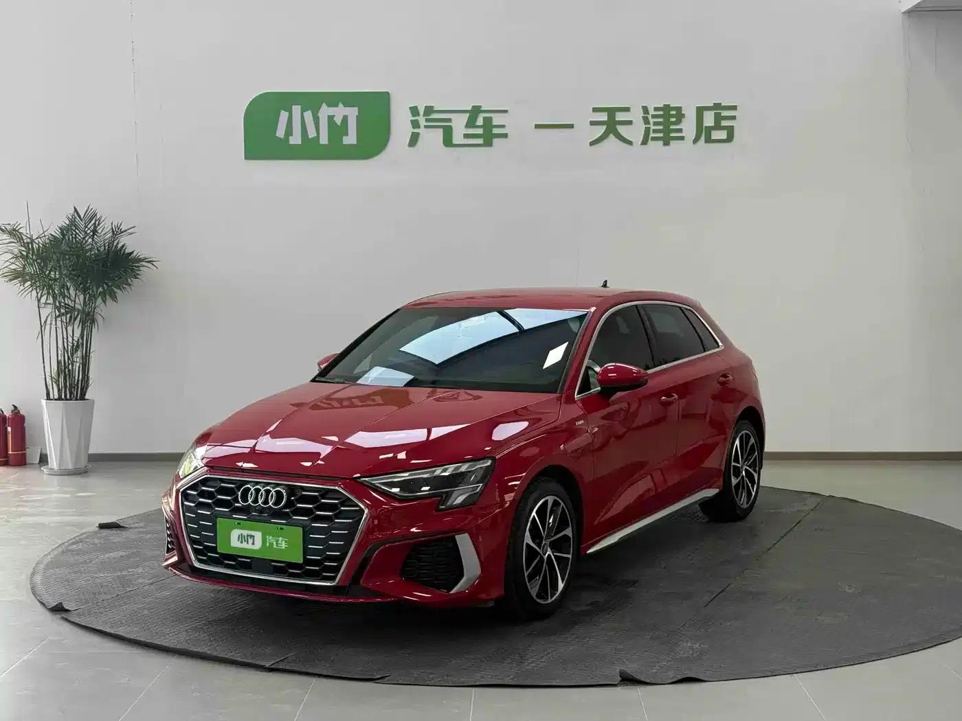 Audi A3 2022 Sportback 35 TFSI Progressive Sport — миниатюра 1