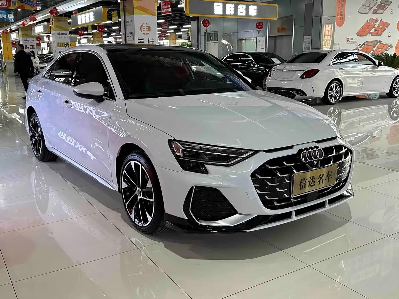 Audi A3 2025 A3L Limousine 35TFSI Flying Spur Premium Edition — миниатюра 2