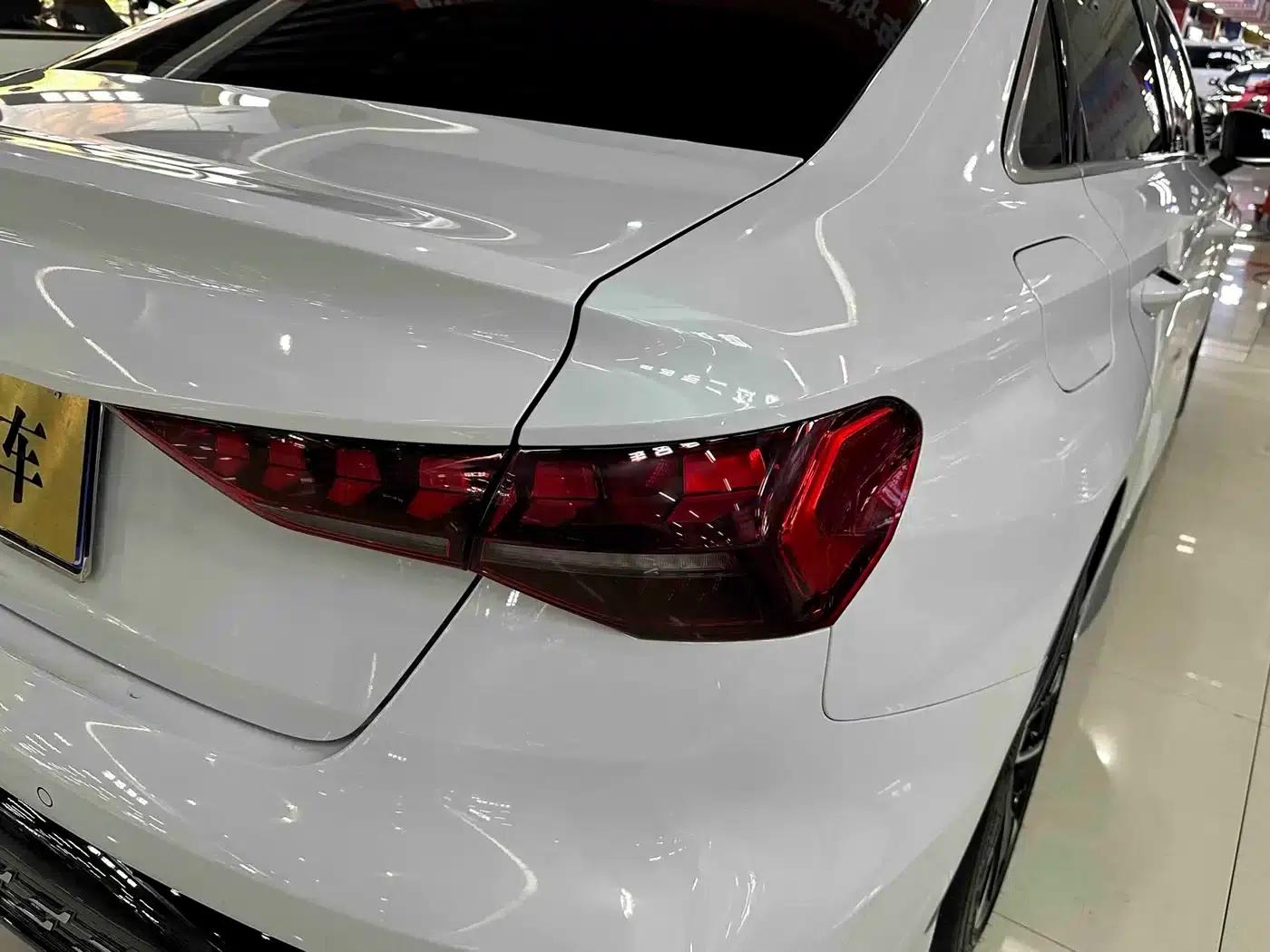 Audi A3 2025 A3L Limousine 35TFSI Flying Spur Premium Edition — миниатюра 19