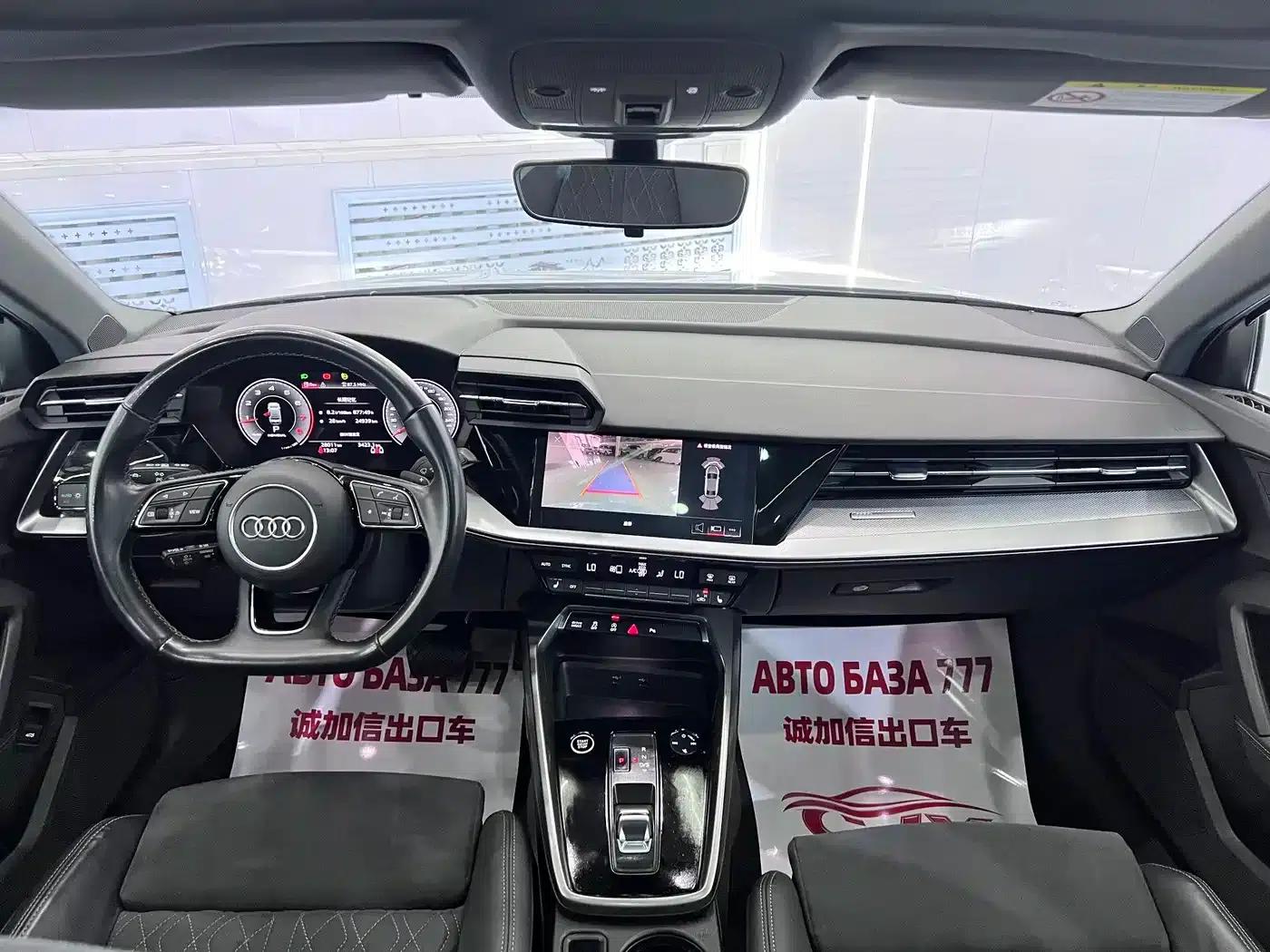 Audi A3 2023 Facelift A3L Limousine 35 TFSI Luxury Sport — миниатюра 15