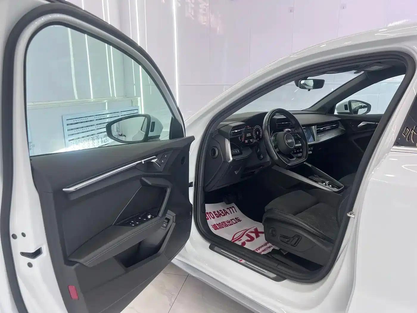 Audi A3 2023 Facelift A3L Limousine 35 TFSI Luxury Sport — миниатюра 7