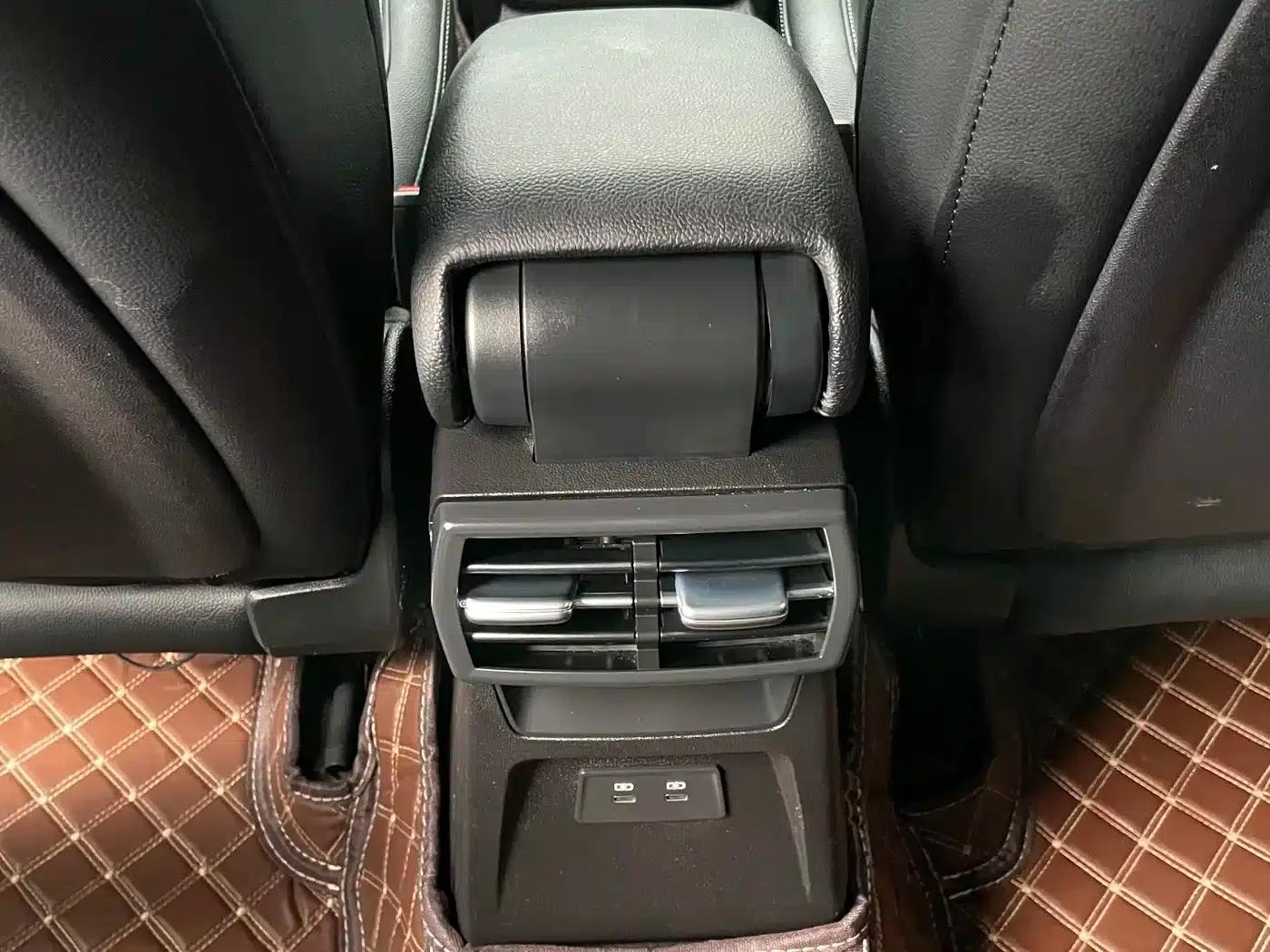 Audi A3 2023 Facelift Sportback 35 TFSI Progressive Sport — миниатюра 12