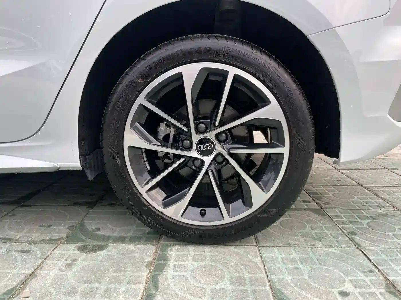 Audi A3 2023 Facelift Sportback 35 TFSI Progressive Sport — миниатюра 13