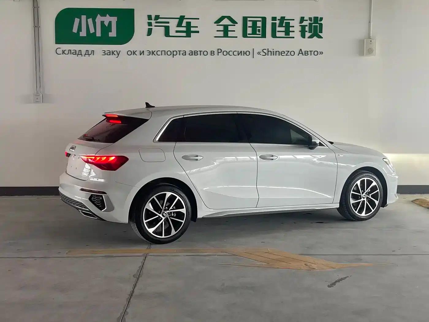 Audi A3 2023 Facelift Sportback 35 TFSI Progressive Sport — миниатюра 6