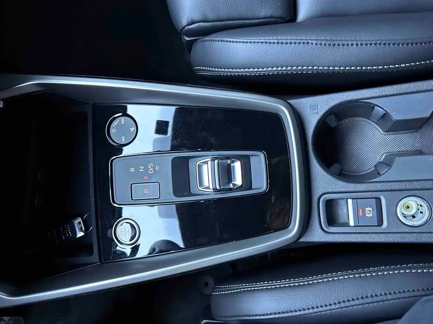 Audi A3 2022 Sportback 35 TFSI Progressive Sport — миниатюра 13