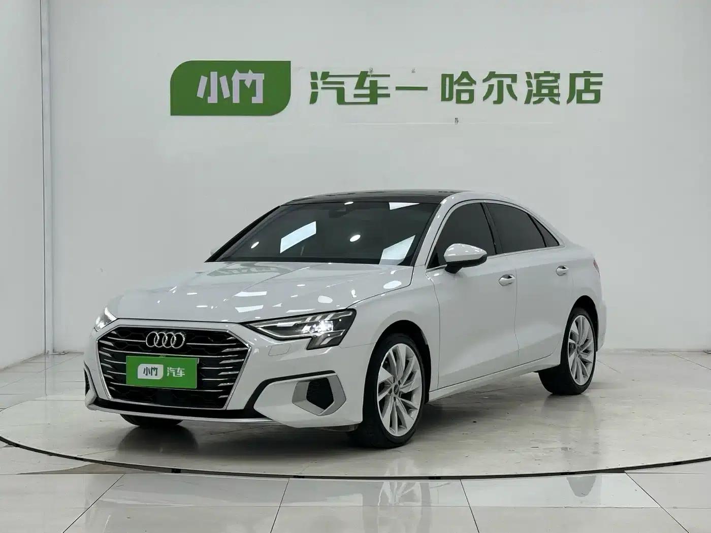 Audi A3 2023 Facelift A3L Limousine 35 TFSI Fashionable Elegant Model — миниатюра 1