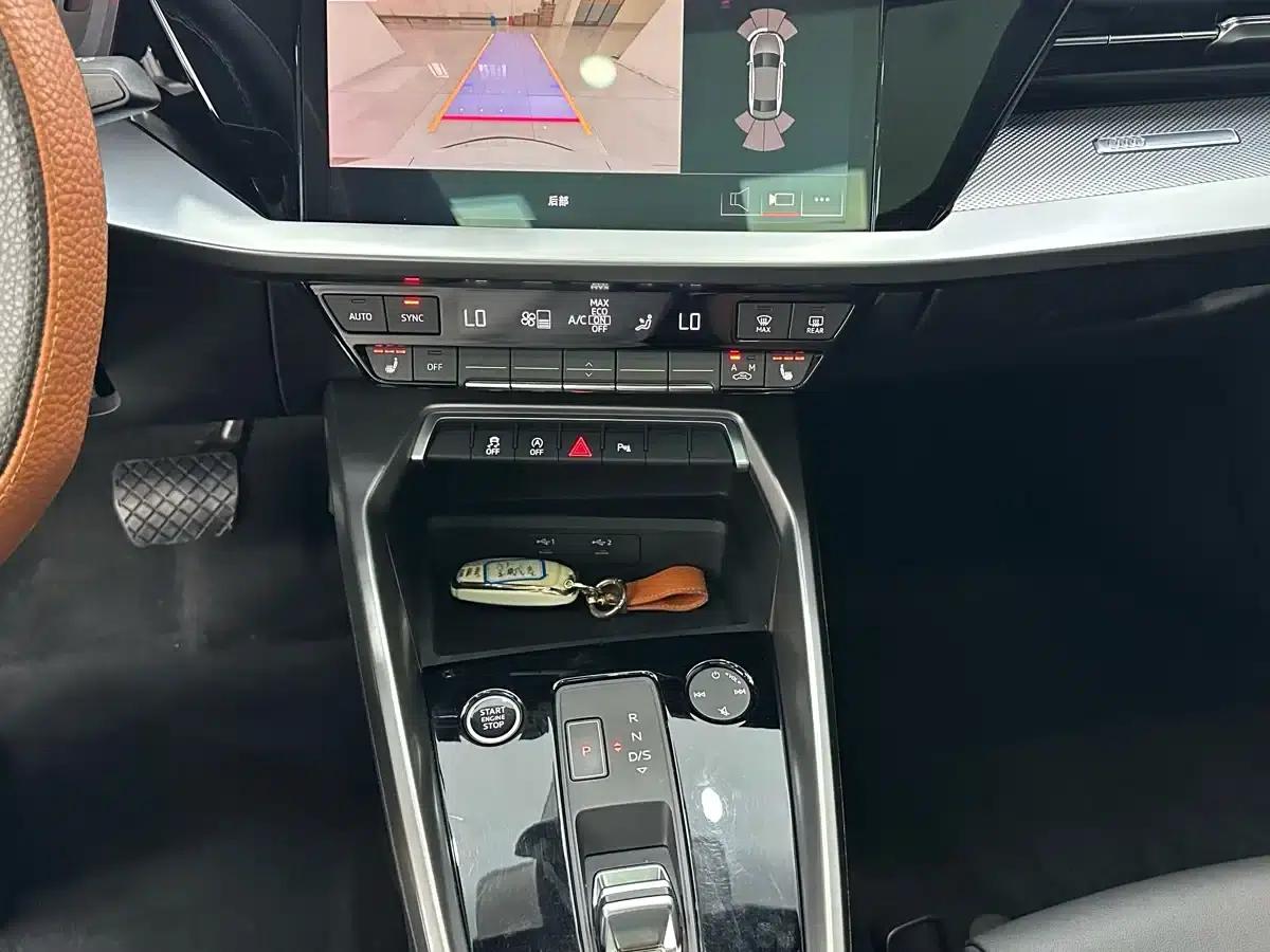 Audi A3 2023 Facelift A3L Limousine 35 TFSI Fashionable Elegant Model — миниатюра 14