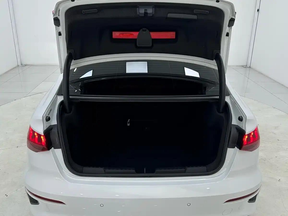 Audi A3 2023 Facelift A3L Limousine 35 TFSI Fashionable Elegant Model — миниатюра 15