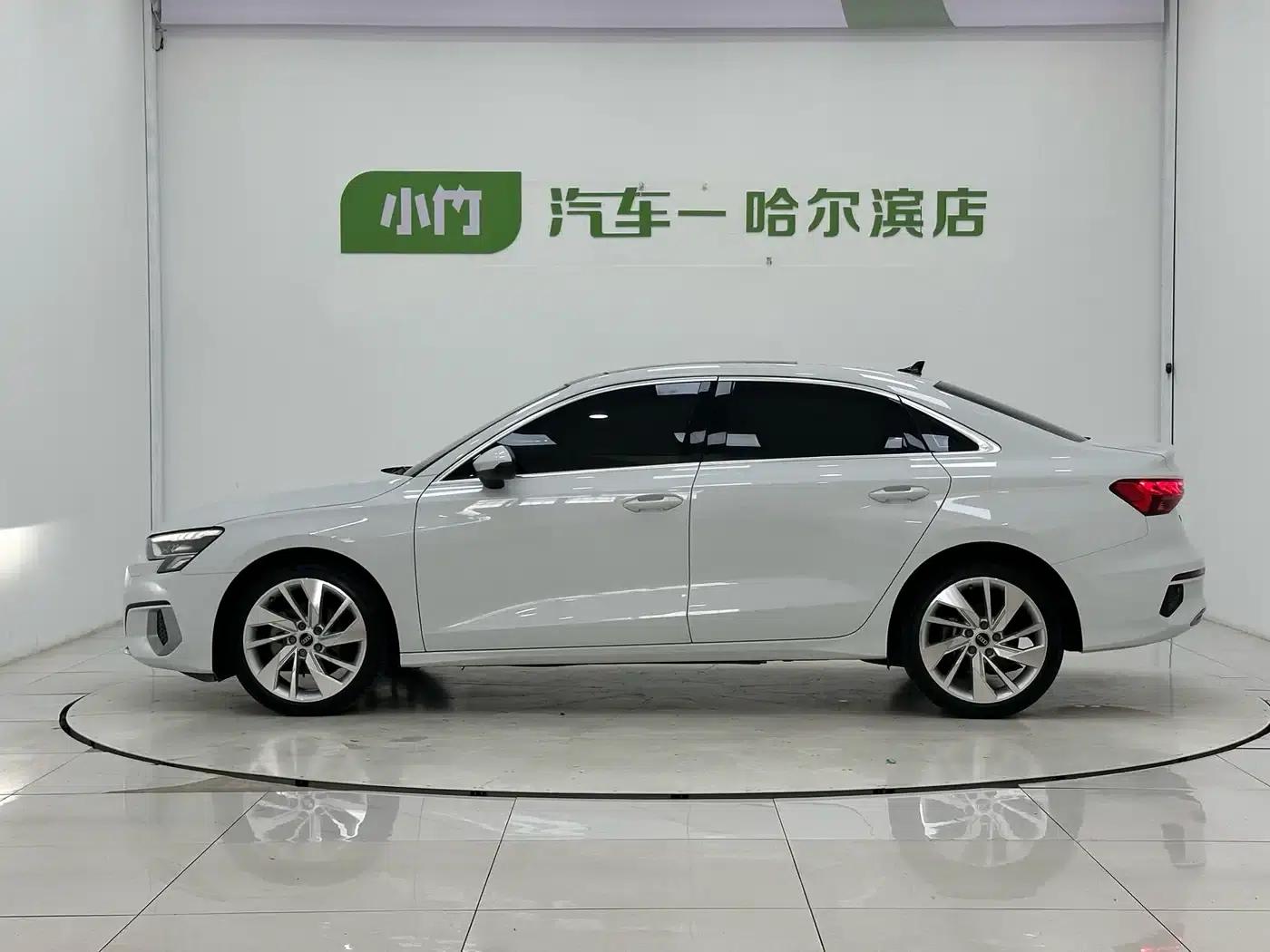Audi A3 2023 Facelift A3L Limousine 35 TFSI Fashionable Elegant Model — миниатюра 5