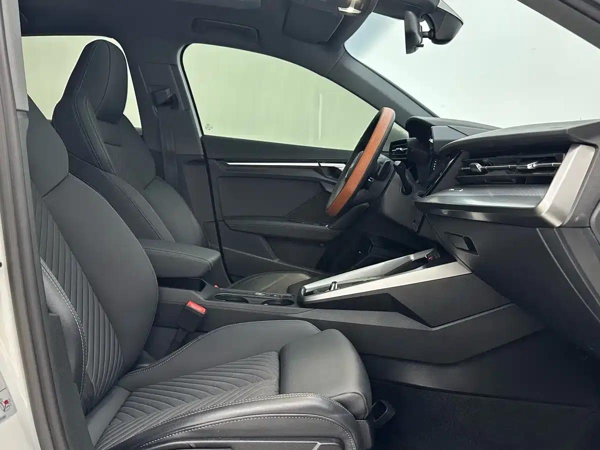 Audi A3 2023 Facelift A3L Limousine 35 TFSI Fashionable Elegant Model — миниатюра 9