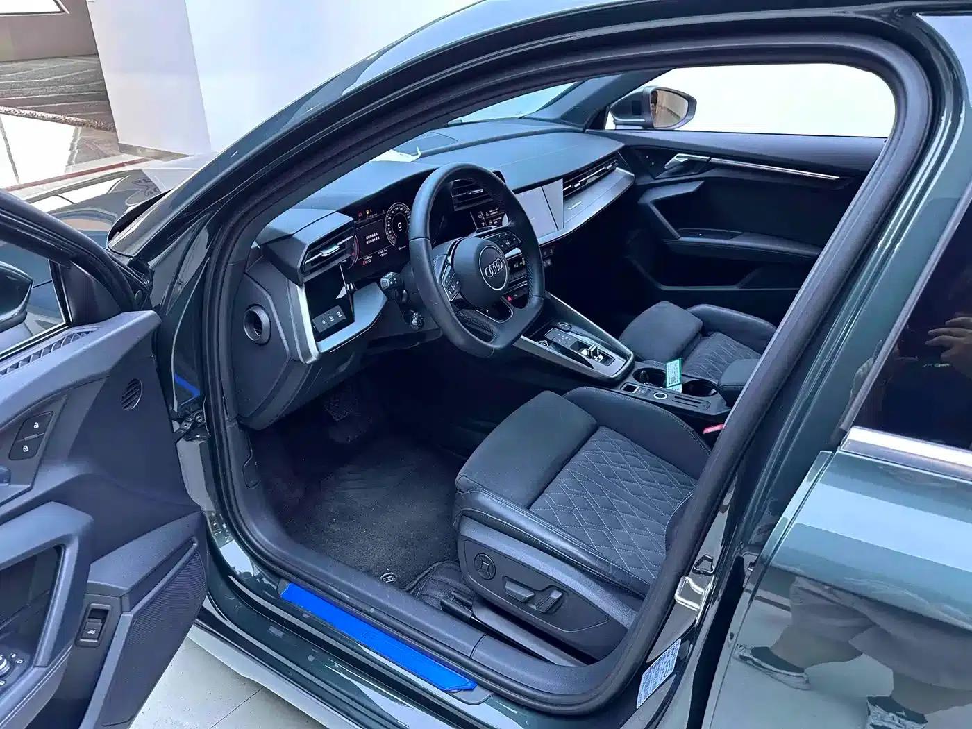 Audi A3 2022 Sportback 35 TFSI Luxury Sport — миниатюра 11
