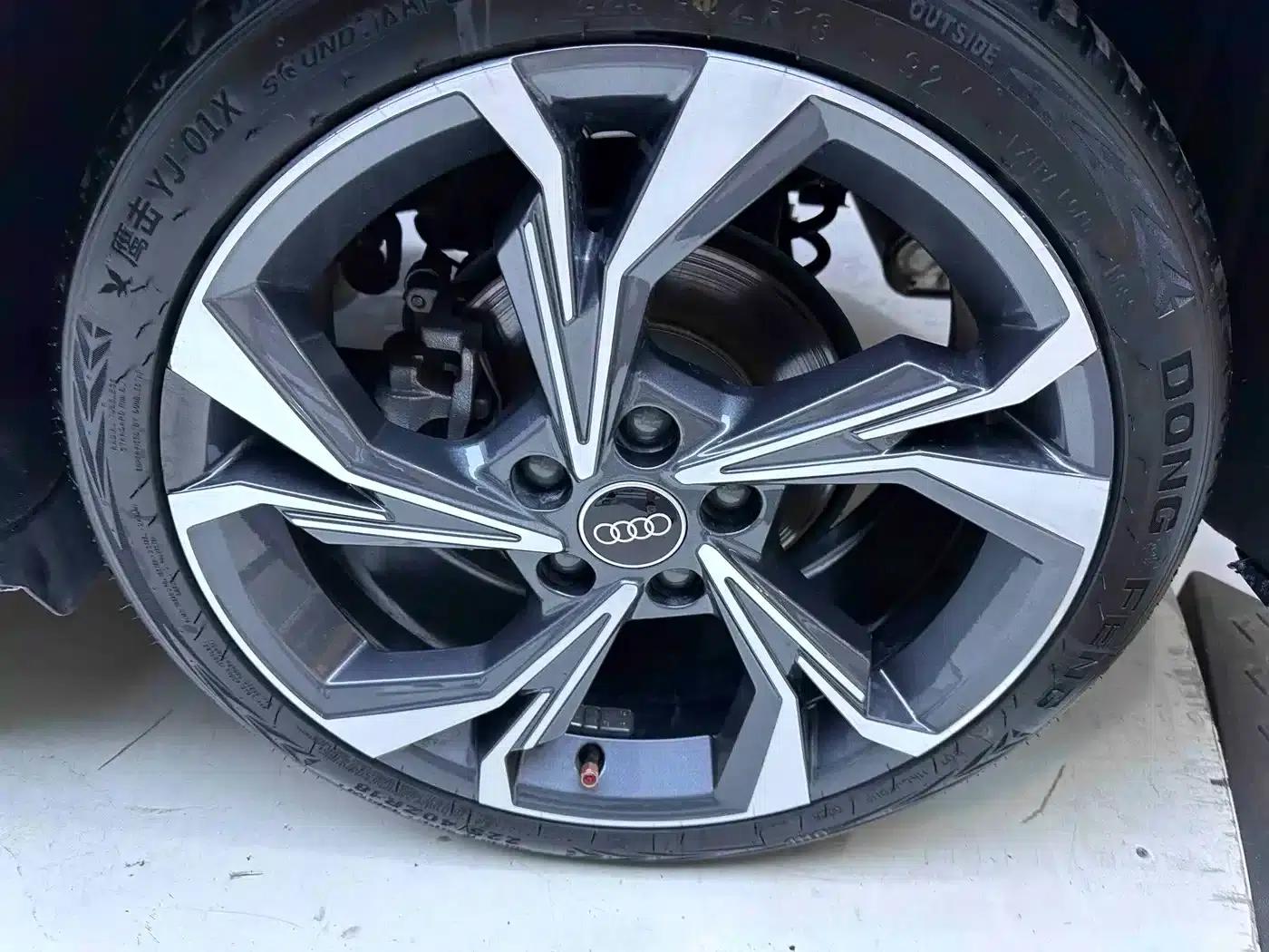 Audi A3 2022 Sportback 35 TFSI Luxury Sport — миниатюра 13