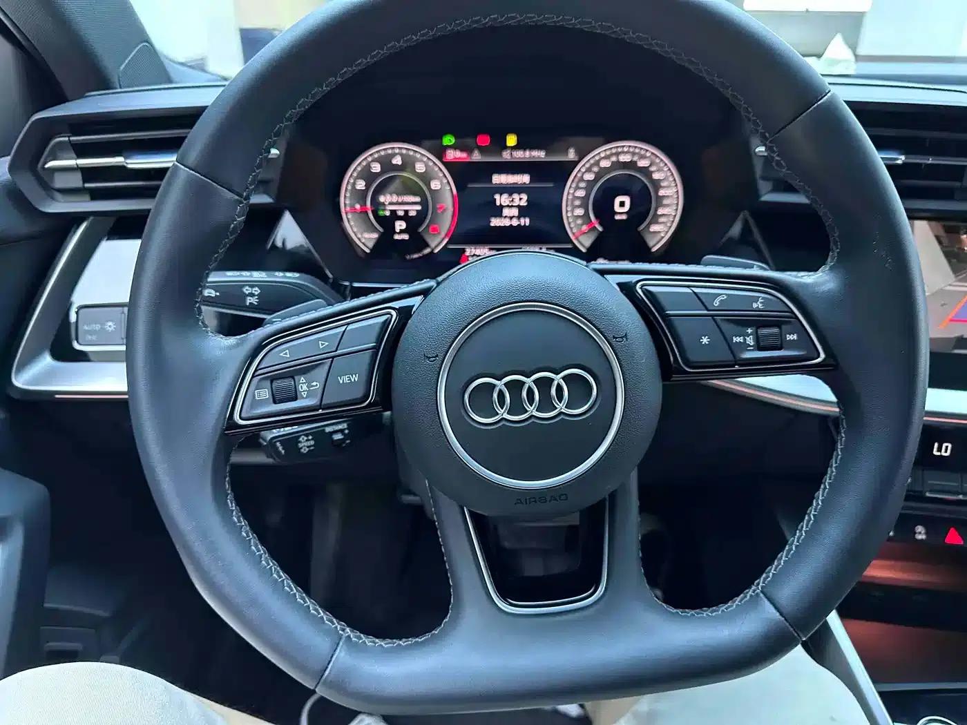 Audi A3 2022 Sportback 35 TFSI Luxury Sport — миниатюра 14