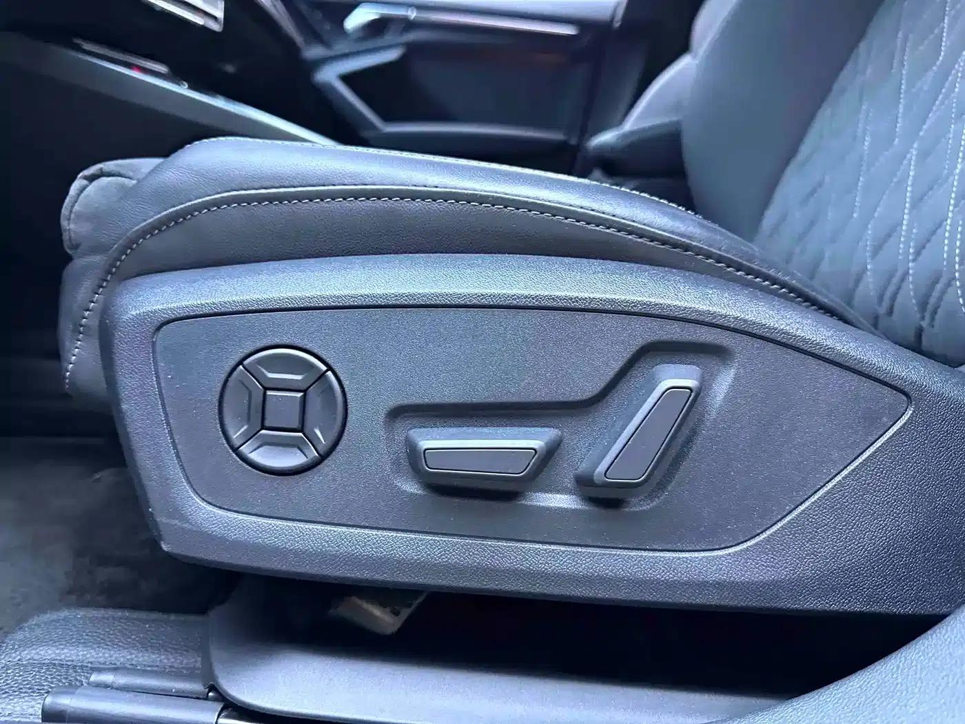 Audi A3 2022 Sportback 35 TFSI Luxury Sport — миниатюра 18