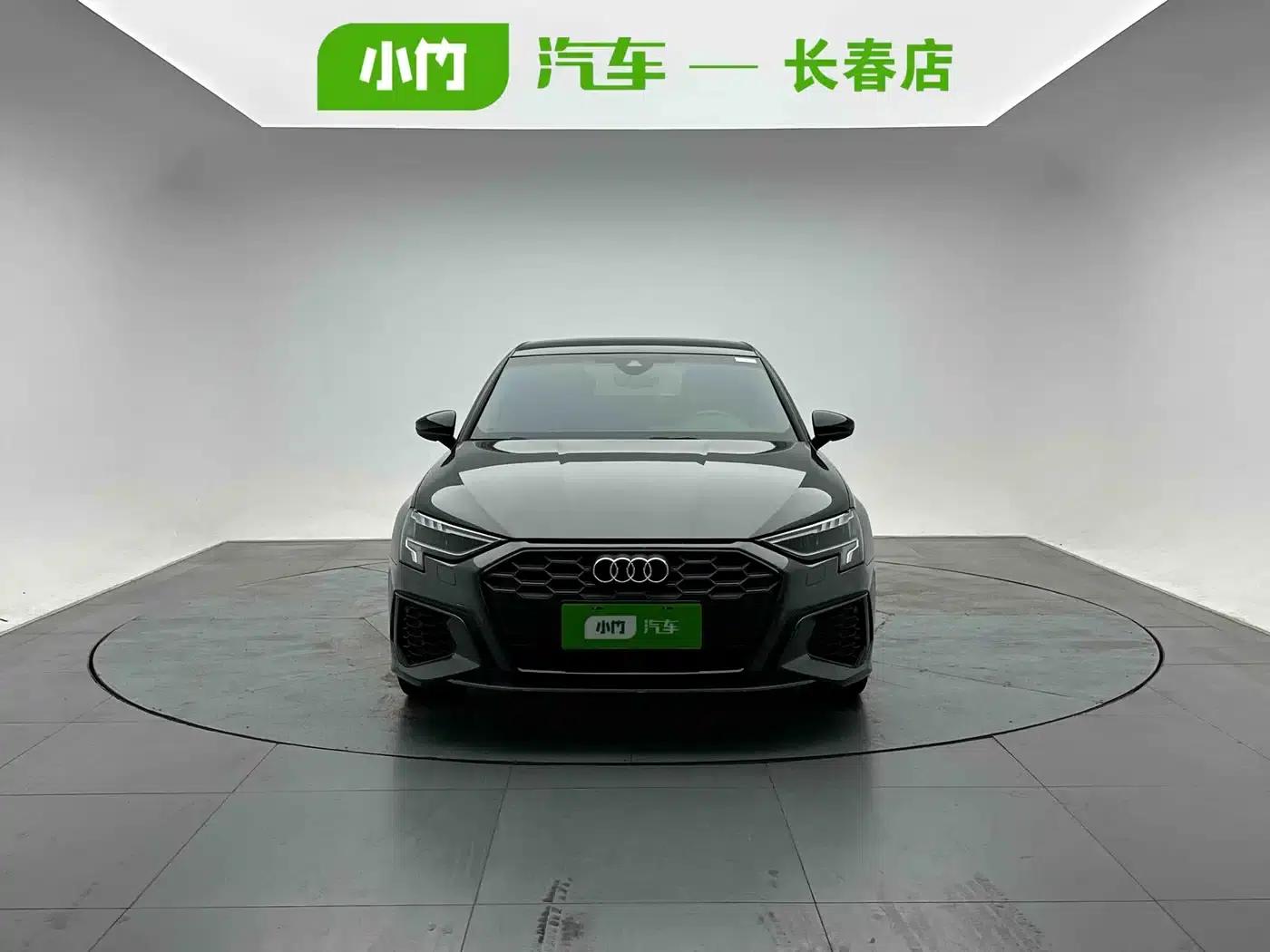 2022 Audi A3 A3L Limousine 35 TFSI Luxury Sport — миниатюра 2