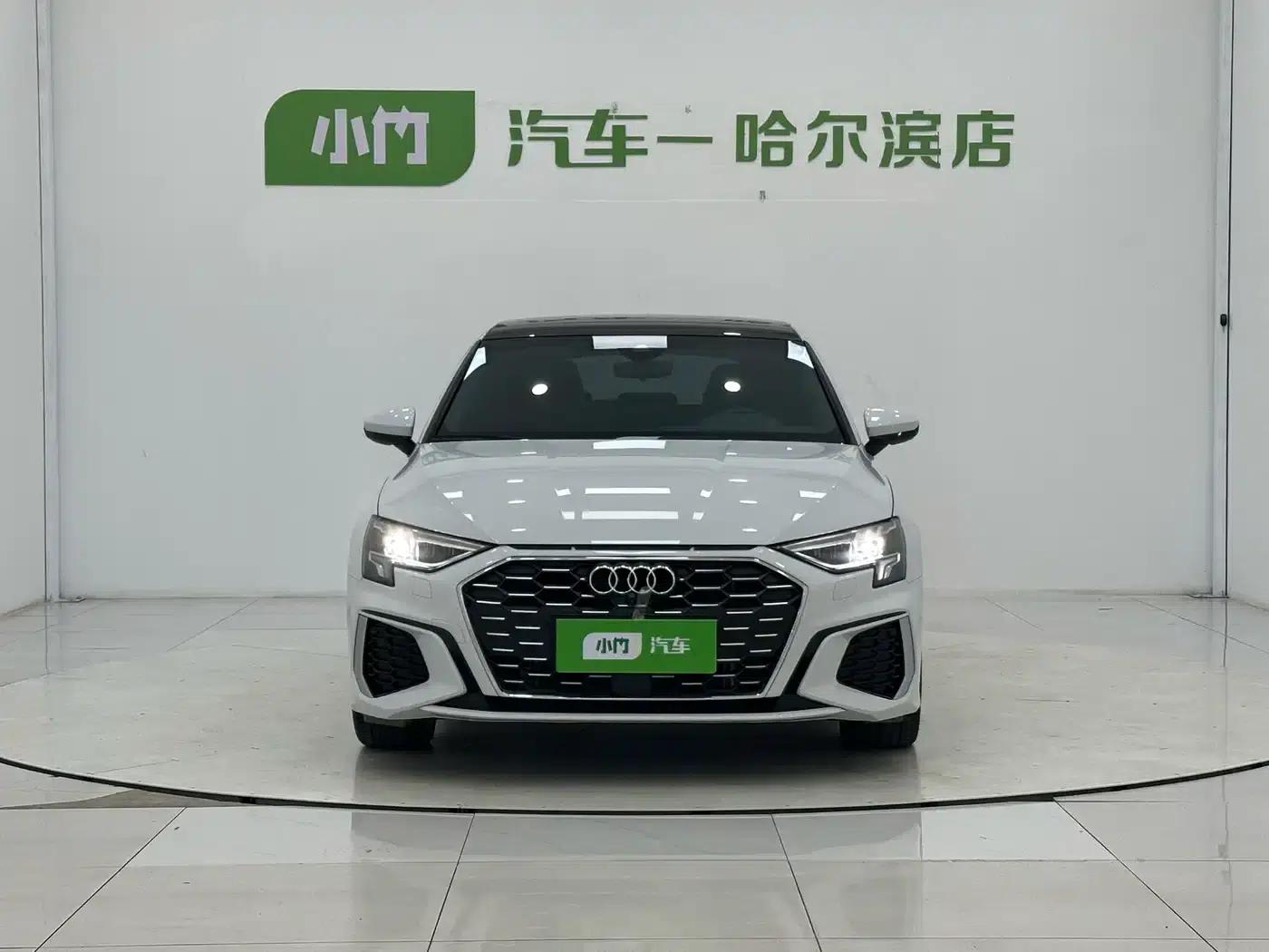 Audi A3 2023 Facelift Sportback 35 TFSI Fashion Sporty Model — миниатюра 2