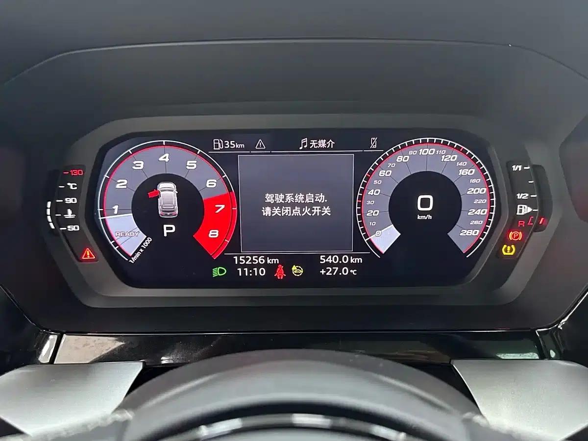 Audi A3 2023 Facelift Sportback 35 TFSI Fashion Sporty Model — миниатюра 13